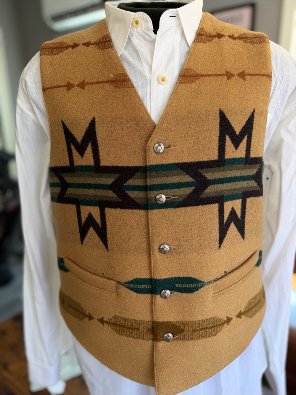 Vintage Pendleton USA Wool Western Vest Tan Southwest Navajo Aztec Men's L